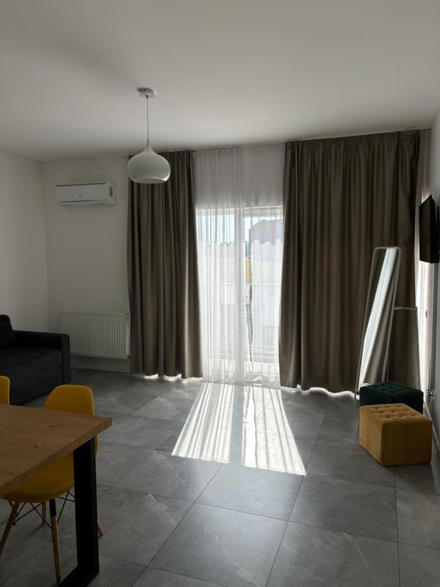 Smart Apartament Apartment ออราแด ภายนอก รูปภาพ